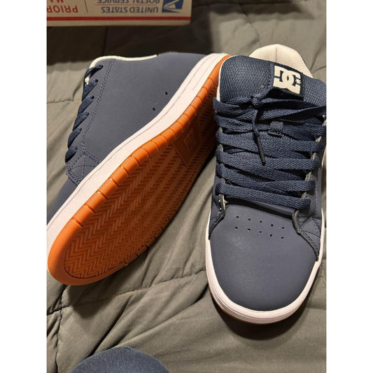 Men’s DC size 9